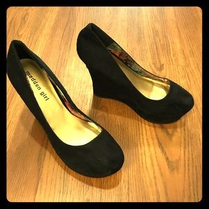 Madden Girl Wedges